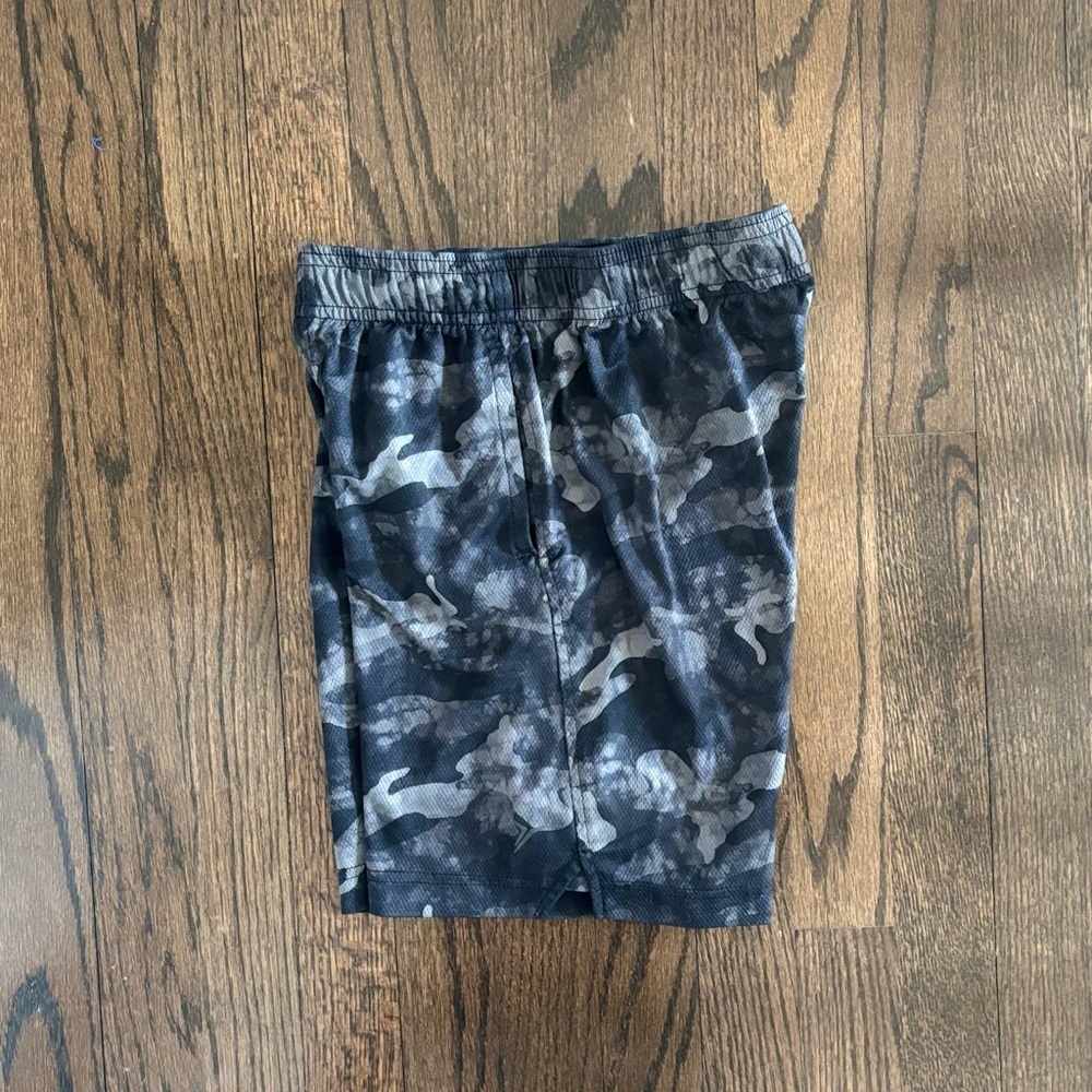 Boys Old Navy Camouflage Shorts size 8 - Picture 2 of 7